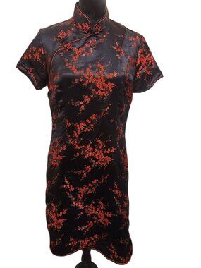 Vintage Black & Red Shanghai Soho Cheongsam Size 40 (US size 14)